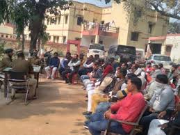 Mourning in the police department : जौनपुर के बदलापुर कोतवाली के मुख्य आरक्षी का निधन:हार्ट अटैक से हुई असामयिक मृत्यु, पुलिस विभाग में शोक ?