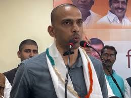 Patna Airport : पटना एयरपोर्ट पर मार कांग्रेस नेता राजेश राम और अल्लावरु का जबरदस्त विरोध, जान बचाकर भागे, VIDEO ?