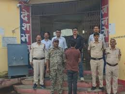 Cognizance : हाथरस में रोडवेज बस और मैक्स में भीषण टक्कर, 15 लोगों की मौत, सीएम योगी ने घटना पर लिया संज्ञान ? 