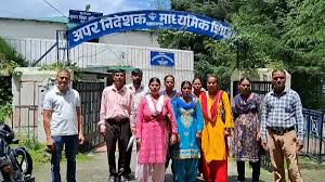 Who will take responsibility : शिक्षक की कमी से बेहाल कमेला कॉलोनी का उच्च प्राथमिक विद्यालय छोटी कक्षाओं में आए दिन घायल हो रहे मासूम, जिम्मेदारी कौन लेगा ?