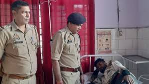 Hospitalized : मुरादाबाद में नाबालिग से छेड़छाड़ करने वाला आरोपी का एनकाउंटर:पैर में गोली लगने से घायल, हॉस्पिटल में भर्ती ?