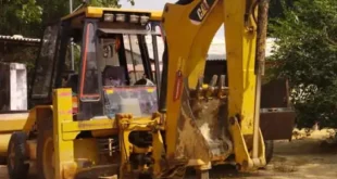 Commotion : चंदौली में अवैध खनन को लेकर प्रशासन अलर्ट:JCB मशीन जब्त, खनन माफियाओं में मची खलबली ?