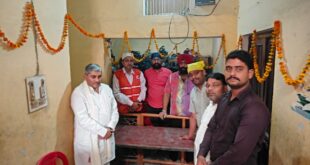 Guru Nanak Dev : गुरुनानक देव जी की जयंती व प्रकाशोत्सव पर डॉ. अनुराग श्रीवास्तव द्वारा गुरुद्वारे में जोड़े की सेवा ?