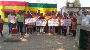 Oath to lose : नवीन दीक्षित ने दिलाई विष मिश्रित बीज धो कर बोएंगे,गौरैया को ना खोएंगे की शपथ ?