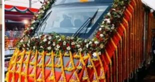 Banaras to Khajuraho : बनारस से खजुराहो अब 8 घंटे में, वंदे भारत कल से नियमित चलेगी, हफ्ते में इस दिन नहीं कर पाएंगे सफर ?