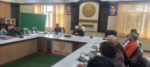 Voter list : जिलाधिकारी ने मतदाता सूची पुनरीक्षण हेतु BLO द्वारा घर-घर गणना प्रपत्र वितरण अभियान की समीक्षा की ?