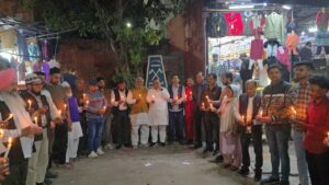 Congress District President : दिल्ली बम ब्लास्ट में मारे गए लोगों को कांग्रेस जनों ने दी श्रद्धांजलि. मोदी राज में लोग सुरक्षित नहीं - राकेश त्यागी, कांग्रेस जिलाध्यक्ष ?