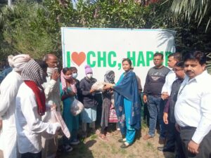 Faces bloomed : सामुदायिक स्वास्थ्य केंद्र हापुड़ पर किया गया पोषण पोटली वितरण पोषण पोटली पाकर मरीजों के चेहरे खिले ?