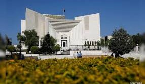 What happened in pakistan : पाक में ये क्या हुआ! हजारों लोगों की भीड़ जबरन सुप्रीम कोर्ट में घुसी, एक अहमदिया को ‘ईशनिंदा’ से बरी करना नागवार गुजरा ?