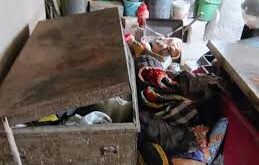 Stolen by unknown thieves : हापुड़ में गढ़: गंगा स्नान गए परिवारों के दो घरों में अज्ञात चोरों ने चोरी की ?