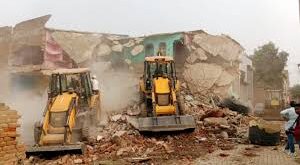 All eyes fixed : बेहट में बुलडोजर की दस्तक, इंदिरा कॉलोनी पर टिकी सबकी निगाहें ?