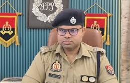 UP Police: एसपी अमित कुमार आनंद ने अमरोहा में किया बड़ा बदलाव, थाना प्रभारी और टीएसआई के किए तबादले ?