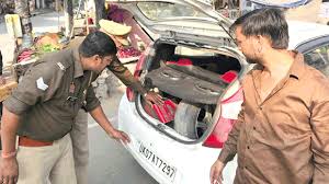 Intensive checking : अपराधों पर प्रभावी अंकुश लगाने हेतु सीमाएं सील कर की गई सघन चेकिंग