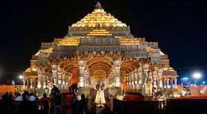 PM: पर बटन दबते ही 10 सेकेंड में फहराएगी ध्वजाः 3km दूर से दिखेगी, PM अयोध्या में 3 घंटे रहेंगे, मेहमानों के लिए टेंट सिटी बसाई गई ?