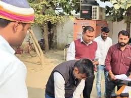 ADM-SDM : एडीएम-एसडीएम ने बूथों पर लापरवाही पकड़ी बीएलओ, विकास और राजस्व कर्मियों को फटकार मुकदमा दर्ज करने का दिया आदेश ?