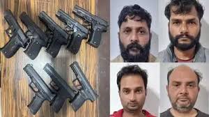 Busted : बारूद के बाद विदेशी पिस्तौलों का जखीरा मिला, पाकिस्तान की एक और बड़ी साजिश नाकाम, दिल्ली पुलिस ने किया भंडाफोड़ ?