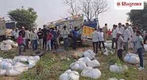 Horrific accident in Baghpat : बागपत में भीषण हादसा सब्जियों से भरा तेज रफ्तार पिकअप पलटने से 3 किसानों की मौत, 6 घायल ?