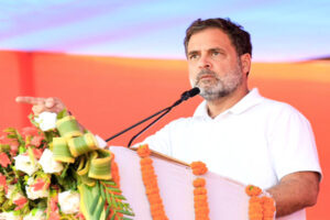 Rahul Gandhi : इंडिगो विवाद पर राहुल गांधी का केंद्र पर हमला, कहा-मोनोपॉली मॉडल ही संकट की जड़ ?