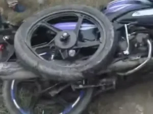 Seriously injured : खेतासराय में भीषण सड़क हादसा: तेज रफ्तार कार से टकराई बाइक, दो सगे भाई गंभीर रूप से घायल