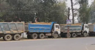 Illegal mining dumpers seized: जौनपुर में चार अवैध खनन डंपर सीज, ड्राइवर दस्तावेज नहीं दिखा पाए, कार्रवाई जारी ?