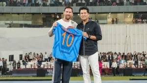 Messi-Tendulkar : वानखेड़े में मेसी-तेंदुलकर की ऐतिहासिक जुगलबंदी, मुंबई पहुंचे फुटबॉलर ने वानखेड़े में एक घंटा बिताया ?
