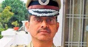 IPS Amitabh : पूर्व IPS अमिताभ ठाकुर भेजे गए जेल, जज के सामने फूट-फूटकर लगे रोने, बोले- हुजूर मेरी जान बचा लीजिए ?