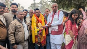 Grand welcome : पिलखुवा के लाल अंकित वशिष्ठ बने वायु सेवा में फ्लाइंग अफसर, नगर में हुआ भव्य स्वागत ?