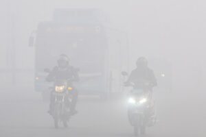 NCR: में जहरीली हवा का कहर, नोएडा सबसे अधिक प्रभावित, वर्क फ्रॉम होम की उठी मांग ?