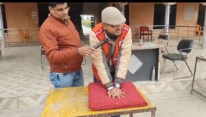 Dr. Anurag : इंडियन रेडक्रास द्वारा स्कूलों में डॉ अनुराग ने सीपीआर प्रशिक्षण देकर जागरूकता अभियान सफलतापूर्वक चलाया