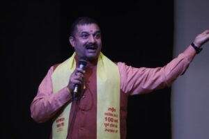 The play was magnificently staged: संस्कार भारती द्वारा संघ शताब्दी पर “संघ गंगा के तीन भगीरथ” नाटक का भव्य मंचन हुआ ?