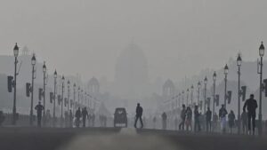 Yellow alert issued : दिल्ली में 2 दिन कोहरे का येलो अलर्ट जारी,ठिठुराने वाली पड़ेगी ठंड, जानें 30 दिसंबर तक का हाल ?