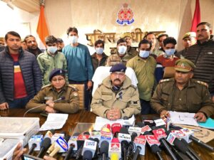 Pilkhuwa Police : उत्तर प्रदेश के जनपद हापुड़ में बड़ी लूट का खुलासा, पिलखुवा पुलिस ने 6 बदमाशों को किया गिरफ्तार ?