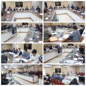 Law and order meeting : मण्डलायुक्त की अध्यक्षता में हुई सीएम डैश बोर्ड पर विकास कार्यों कर करेत्तर एवं राजस्व कार्यों तथा कानून व्यवस्था की बैठक