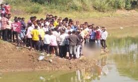 Foresys Team : संदिग्ध परिस्थितियों में पेड़ से लटका मिला युवक का शव, मौके पर पहुंची पुलिस और फोरेसिस टीम जांच में जुटी ?