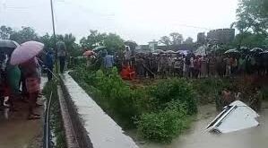 Curb accidents : दुर्घटनाओं पर अंकुश लगाने के लिए रेलिंग में लगे कट होंगे बंद- एसडीएम युवराज सिंह