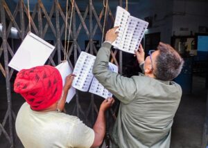 Demand made to the DGP : बंगाल: SIR करने वाले कर्मियों की सुनिश्चित की जाए सुरक्षा, राज्य चुनाव आयोग की डीजीपी से की मांग