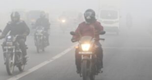 People's lives are in disarray : कोहरे, कड़ाके की ठंड और जहरीली हवा से जूझ रहा एनसीआर, जनजीवन बेहाल ?