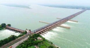 The strategic importance of the Dahagram corridor : भारत-बांग्लादेश संबंधों में फरक्का जल संधि और दाहग्राम गलियारे का रणनीतिक महत्व