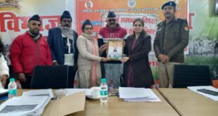 Hapur has administrative : राष्ट्रीय सैनिक संस्था हापुड़ ने प्रशासनिक व पुलिस अधिकारियों को सम्मानित किया