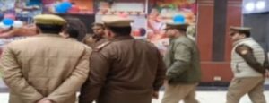 Protection allegations investigation : नोएडा अंसल मॉल स्पा सेंटर छापेमारी वीडियो वायरल बाद पुलिस कार्रवाई संरक्षण आरोप जांच