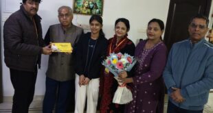 The story of Shri Ram reached every home : गुलमोहर एन्क्लेव में घर-घर पहुँचा श्रीराम कथा निमंत्रण, 25 जनवरी से राममय होगा गाजियाबाद