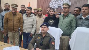 Swindling millions : जौनपुर साइबर पुलिस ने फर्जी ऑनलाइन फर्म बनाकर करोड़ों ठगने वाला अपराधी पकड़ा गया