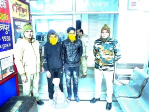 Rural Police : थाना कोतवाली देहात पुलिस द्वारा 02 शातिर चोर/अभियुक्त गिरफ्तार, कब्जे से चोरी गये 02 स्टार्टर ,करीब 15 मीटर टयूबवेल की केबल व बिजली के तार बरामद ?