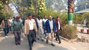 The soldiers and the brave women were honored : हापुड़ में जिलाधिकारी आवास पर 10वें वेटरन्स डे पर पूर्व सैनिक सम्मानित हुए वीर नारियाँ ?