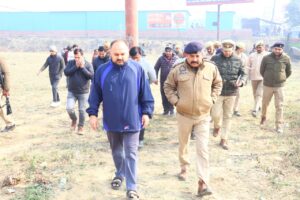 No casualties : गढ़मुक्तेश्वर सड़क दुर्घटना: जिलाधिकारी व पुलिस अधीक्षक ने किया घटनास्थल व अस्पताल का निरीक्षण, जनहानि नहीं