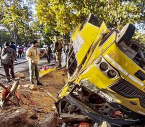 The wedding bus overturned : झारखंड के लातेहार में बारात बस पलटी, 9 की मौत और 80 घायल ?