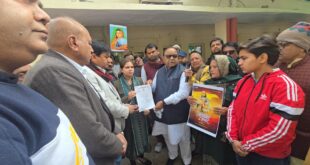 Manikarnika Ghat : वाराणसी के मणिकर्णिका घाट को भाजपा सरकार द्वारा ध्वस्त करने पर कांग्रेसियों ने सौंपा उपजिलाधिकारी को ज्ञापन ?