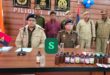 Police uncovered the plot : झोलाछाप डॉक्टर चला रहा था अवैध कफ सिरप फैक्ट्री, पुलिस ने किया भंडाफोड़