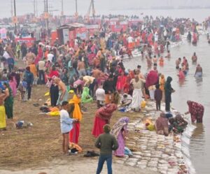 They took a dip of faith : लखनऊ एवं प्रयागराज में बसंत पंचमी पर श्रद्धालुओं का पुण्य स्नान: लाखों ने आस्था की डुबकी लगाई