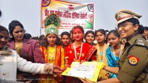 Minister Girish Yadav took the salute : जौनपुर पुलिस लाइन में 77वें गणतंत्र दिवस पर भव्य परेड, मंत्री गिरीश यादव ने सलामी ली ?